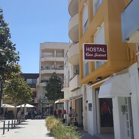 Hostal Can Joanet Камбрильс Экстерьер фото